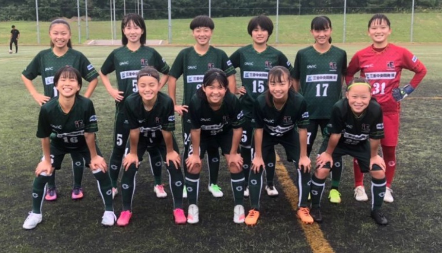 伊賀FCくノ一三重サテライトメンバー集合写真