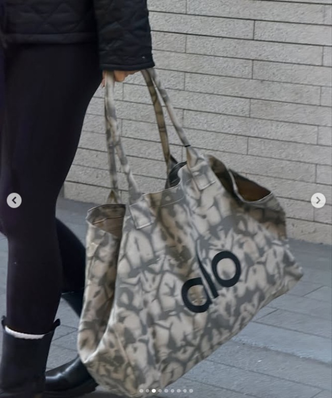 ラブトラのみゆうが公開したaloのバッグ