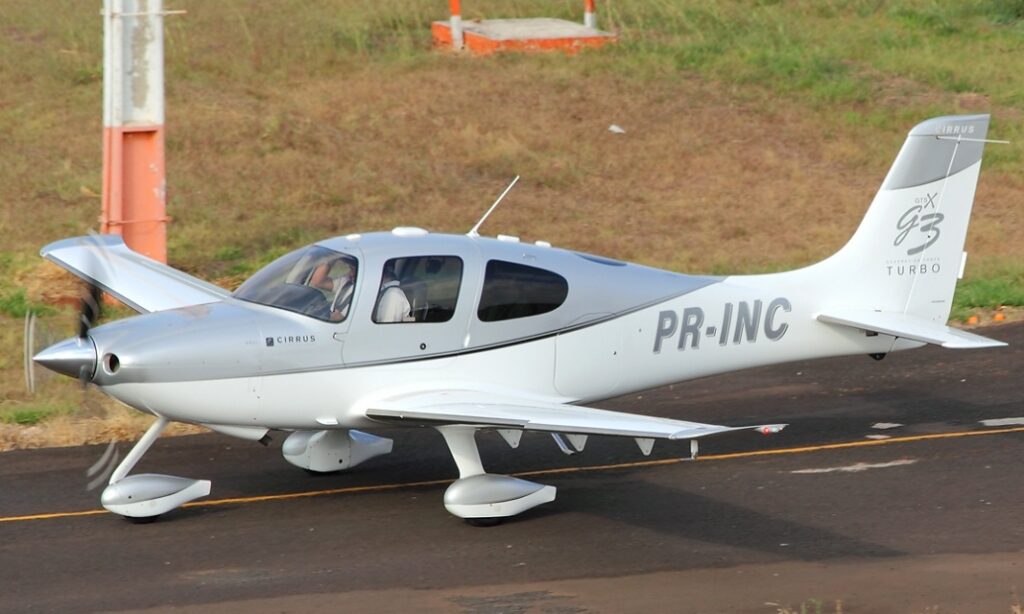 エアクラフト社のシーラスSR22