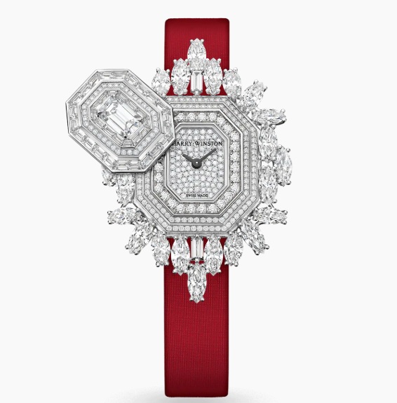 綾瀬はるかが紅白2025でつけていた腕時計(Harry Winston)