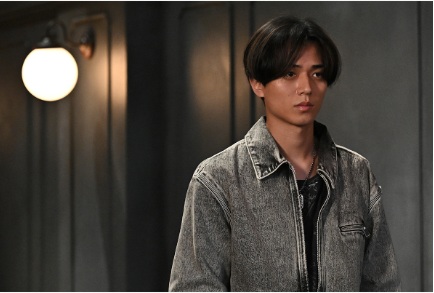 冬橋を演じる永瀬簾