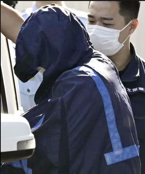 車に乗る竹前海斗容疑者