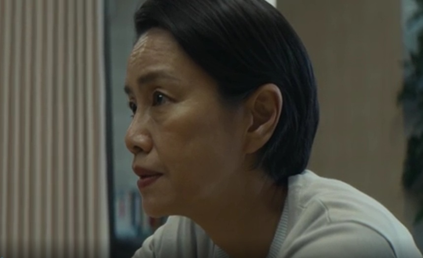 秦野小夜子
