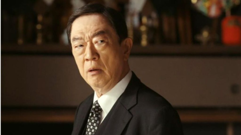 VIVANT17話で乃木の自宅を訪れた佐野部長