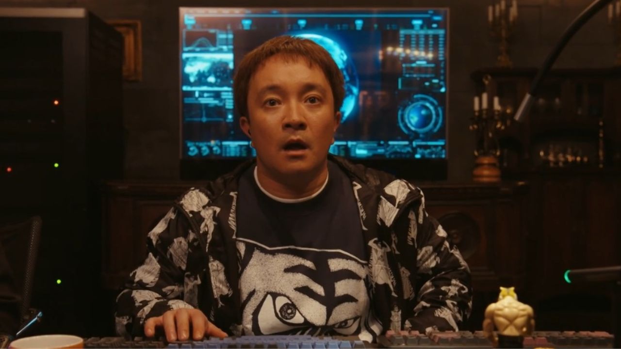 爆破のタイミングを計る東条